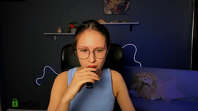 mona cloud online show from 03.22.25