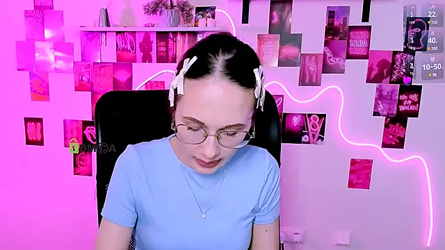 mona cloud online show from 04.30.26