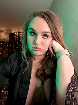 Juicy PeachLux online show from 12.01.25