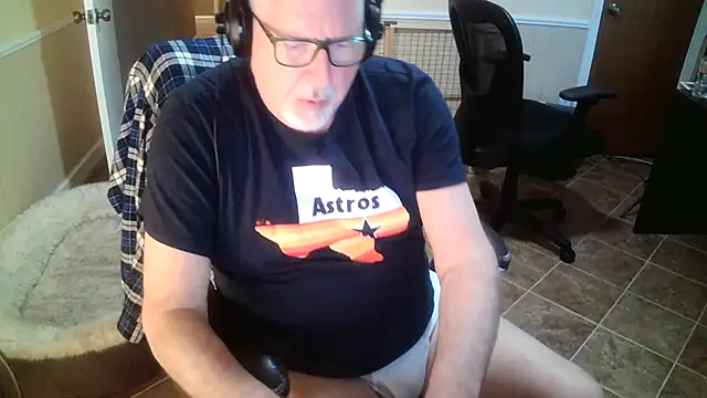 superbearboss online show from 10.26.25