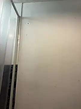 Karina Leon online show from 04.24.26