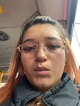 Karina Leon online show from 04.29.26
