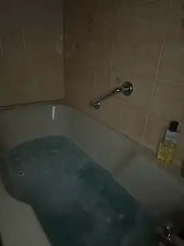  Niinaa  online show from 10.18.25