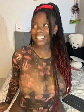 Snapshot of Kennya__ chatting on 10.05.25 Kennya online show from 10.05.25