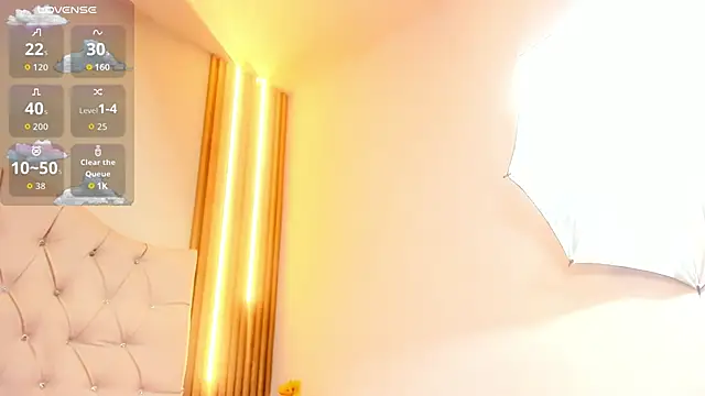 Alexa Bravva online show from 09.16.25