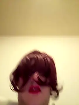 Snapshot of chrisssssss24 chatting on 11.22.25 chrisssssss24 online show from 11.22.25