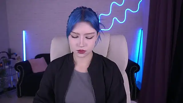 SelenaIris online show from 11.19.25