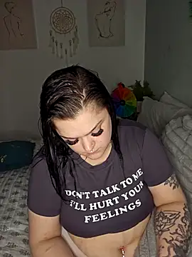 Saucy-Serenity online show from 04.08.26