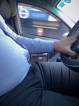 dam-her-boy online show from 10.09.25