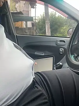 dam-her-boy online show from 10.15.25