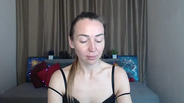 Kiss julli88I online show from 03.19.25