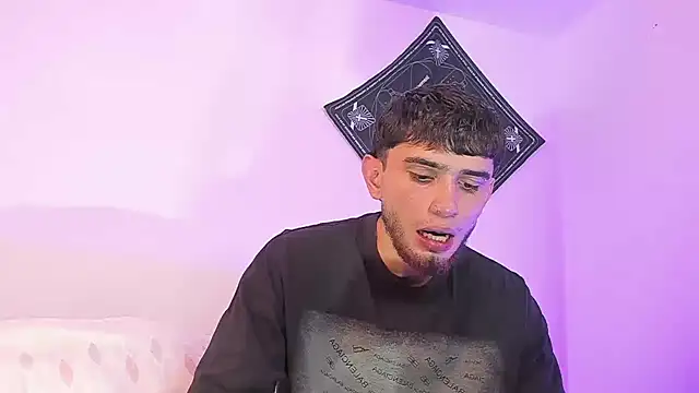 samevansx  online show from 04.07.26