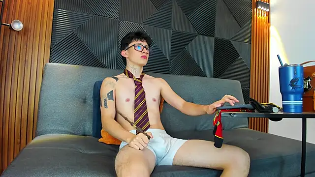 troy rouge online show from 03.23.25