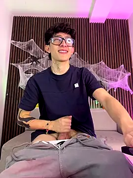 troy rouge online show from 10.17.25