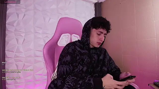 troy rouge online show from 01.12.26