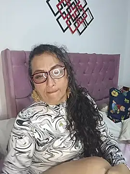 AlessandraLeroy online show from 02.06.26