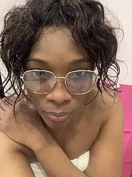 Nahomy gree online show from 03.14.25