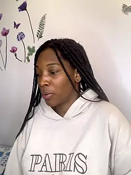 Nahomy gree online show from 12.02.25