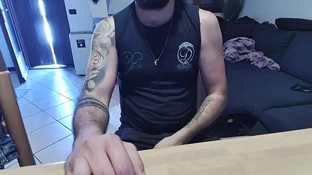 Snapshot of maialinofriuli chatting on 09.25.25 maialinofriuli online show from 09.25.25