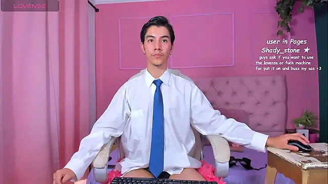 Snapshot of SHADY_STONE chatting on 10.04.25 SHADY STONE online show from 10.04.25