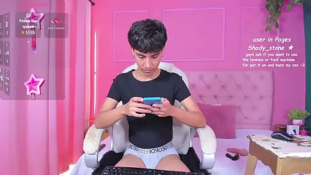 Snapshot of SHADY_STONE chatting on 10.28.25 SHADY STONE online show from 10.28.25