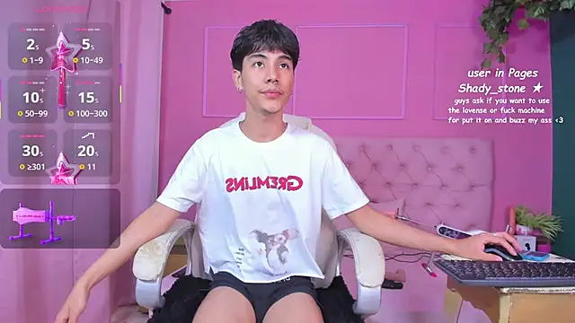 Snapshot of SHADY_STONE chatting on 10.29.25 SHADY STONE online show from 10.29.25