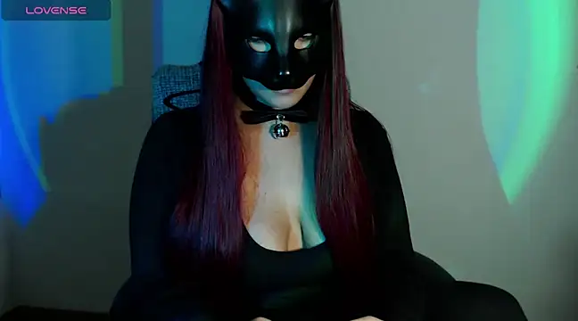 Hannah Kiim online show from 03.07.25