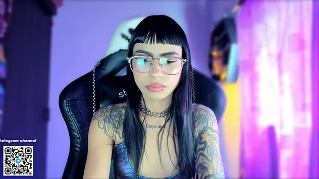 Snapshot of sofiafenty chatting on 01.14.26 sofiafenty online show from 01.14.26