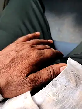 himvilohi08 online show from 09.18.25