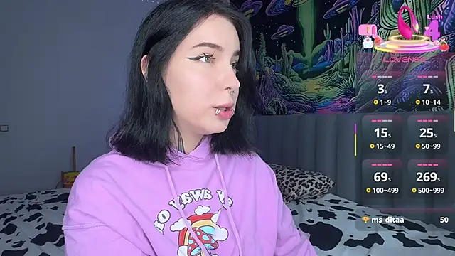 Snapshot of yourvodka chatting on 10.24.25 yourvodka online show from 10.24.25