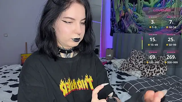 Snapshot of yourvodka chatting on 11.06.25 yourvodka online show from 11.06.25