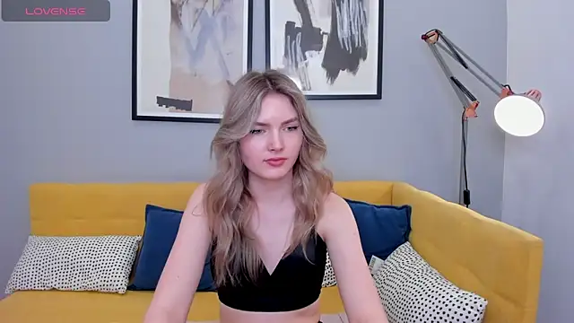 EvelineAmore online show from 03.22.25