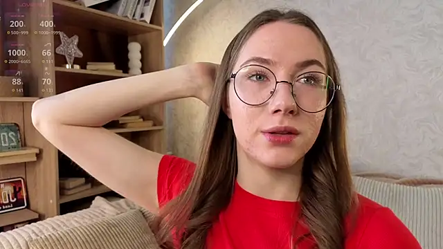 Snapshot of Kira_mindnes chatting on 09.27.25 Kira mindnes online show from 09.27.25