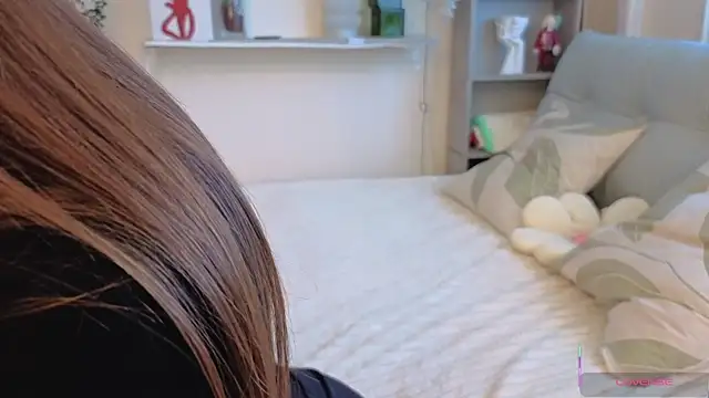 Kira mindnes online show from 07.18.26