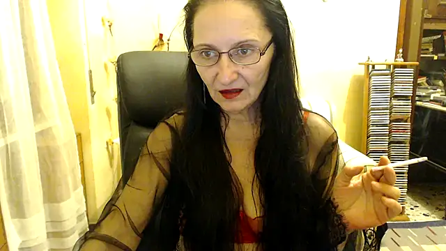 RobertaFox69 online show from 10.28.25