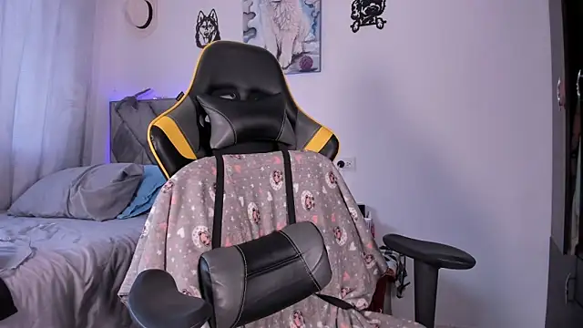 Snapshot of Bear-Mel chatting on 09.13.25 Bear-Mel online show from 09.13.25