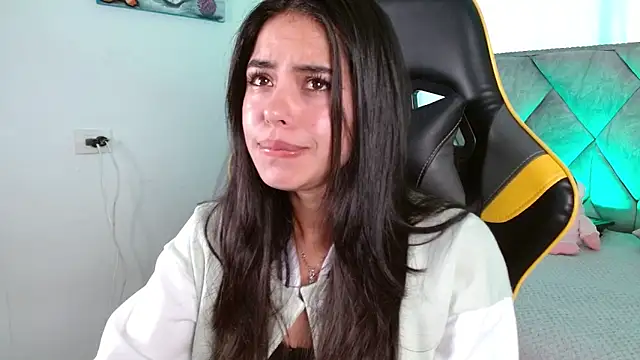 Snapshot of Bear-Mel chatting on 11.11.25 Bear-Mel online show from 11.11.25