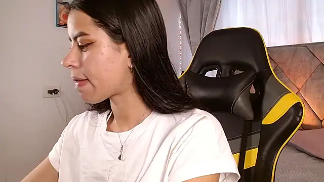 Snapshot of Bear-Mel chatting on 11.12.25 Bear-Mel online show from 11.12.25