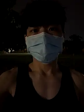 Snapshot of chipboo chatting on 10.06.25 chipboo online show from 10.06.25