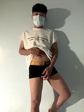 Snapshot of chipboo chatting on 10.18.25 chipboo online show from 10.18.25