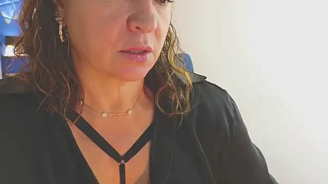 weet Evans    online show from 03.21.25