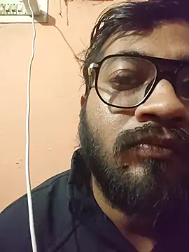 Snapshot of mpaale11 chatting on 12.19.25 mpaale11 online show from 12.19.25