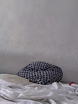 javier0990 online show from 09.27.25