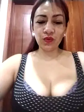 Carlasm- online show from 11.08.25