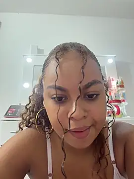 AlesiaCooper online show from 04.19.26