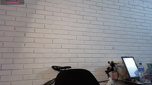 freyaa sorcerees online show from 10.16.25