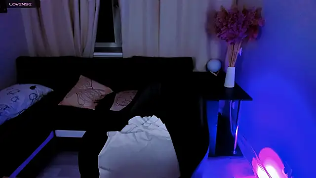 Snapshot of Melissa_Rood chatting on 03.07.25 Melissa Rood online show from 03.07.25