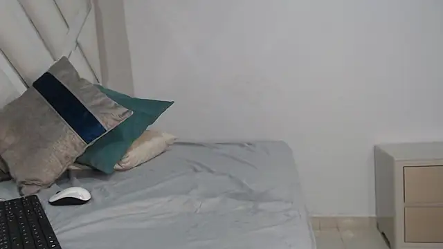 willow smitt online show from 03.28.26