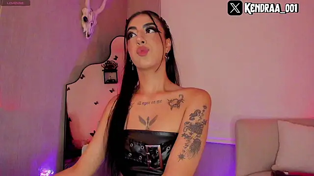 Snapshot of Kendramillerr_1 chatting on 10.03.25 Kendramillerr 1 online show from 10.03.25