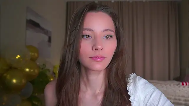 Snapshot of EditaBails chatting on 03.19.26 EditaBails online show from 03.19.26